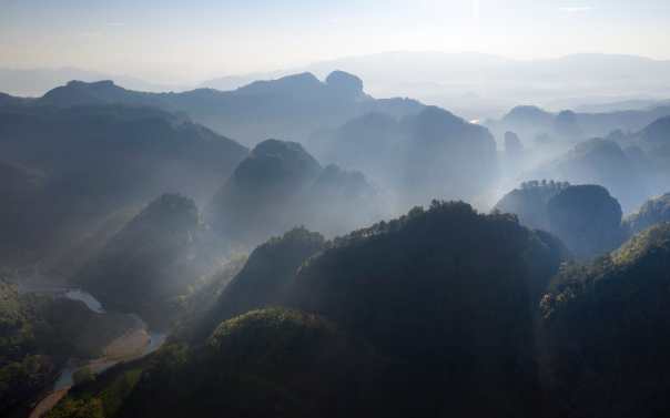 山外山，是什么模樣？